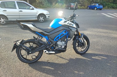 CF moto 300 NK 2